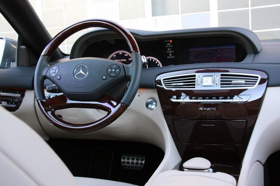  Mercedes-Benz CL550 4Matic 2011 года  (фото 24 из 40)
